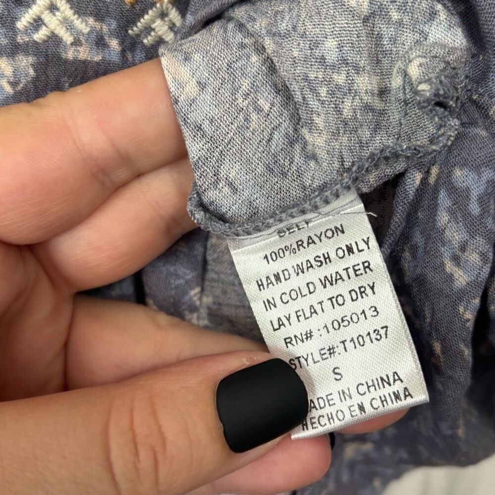 Savanna Jane Blue Embroidered Boho Dolman‎ Sleeve Top Small - Picture 4 of 5